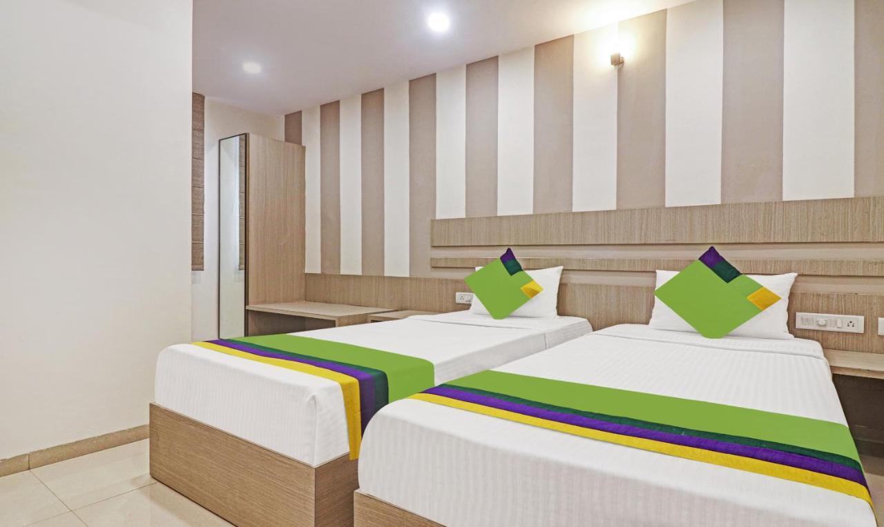 Treebo Arastu Grand Hotel Хидерабад Екстериор снимка